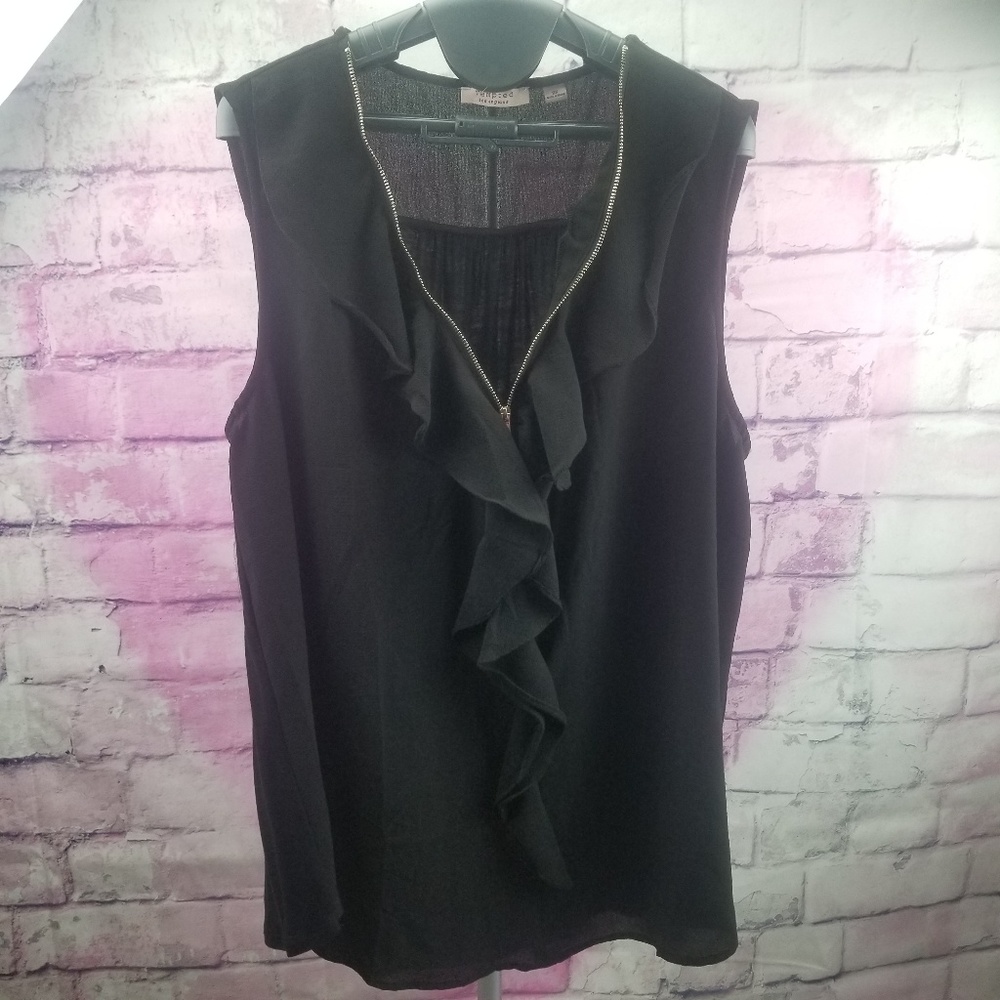 NWOT Black Sleeveless Top Size 2x